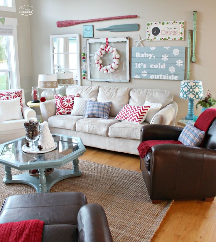 30 Cosy Christmas Living Room Decorating Ideas - Gravetics
