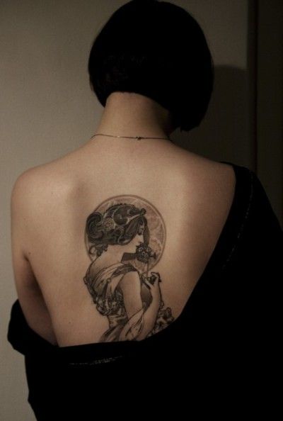 Tattoos For Women: 80 Cute and Amazing Back Tattoos For 