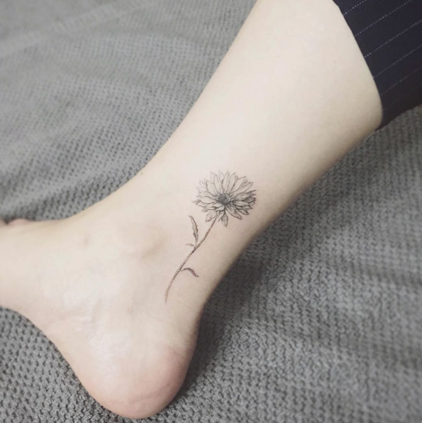 50+ Gorgeous Ankle Tattoo Design And Ideas For Your Inspiration - Gravetics