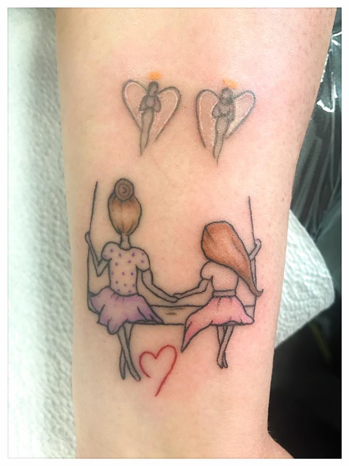 51 Extremely Adorable Mother-Daughter Tattoos to Let Your Mother K