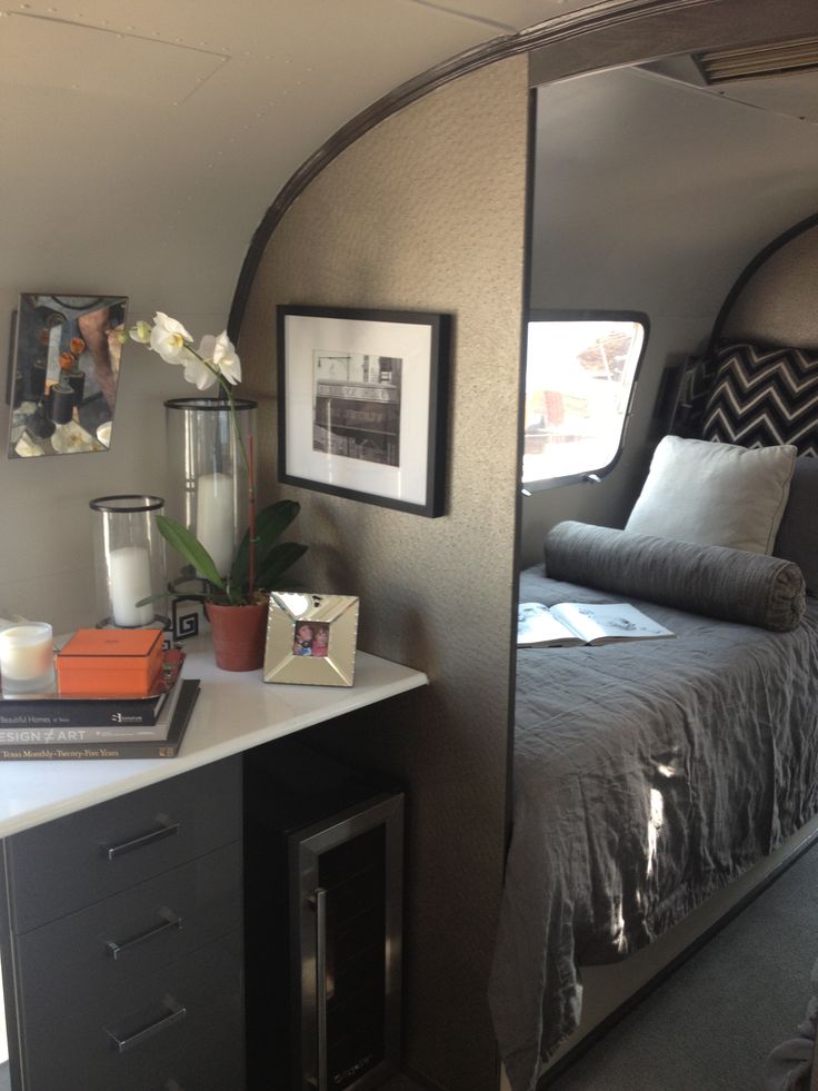 35 Stylish and Gorgeous Airstream Interior Design Ideas that Will Keep 