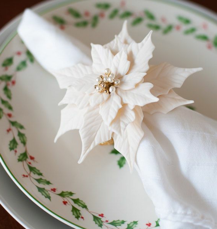 40 DIY Christmas Napkin Rings And Holder Ideas You'll Love