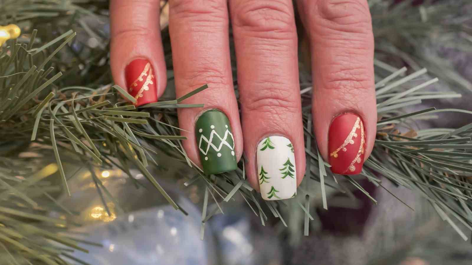 Christmas Tree Unique Nail Art