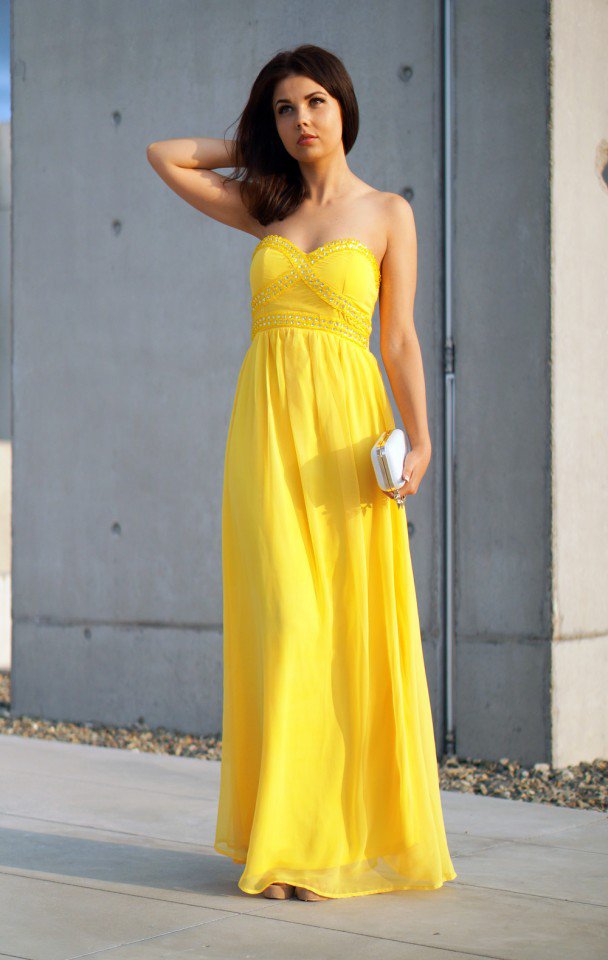 Yellow Maxi Dress Ideas For Summer