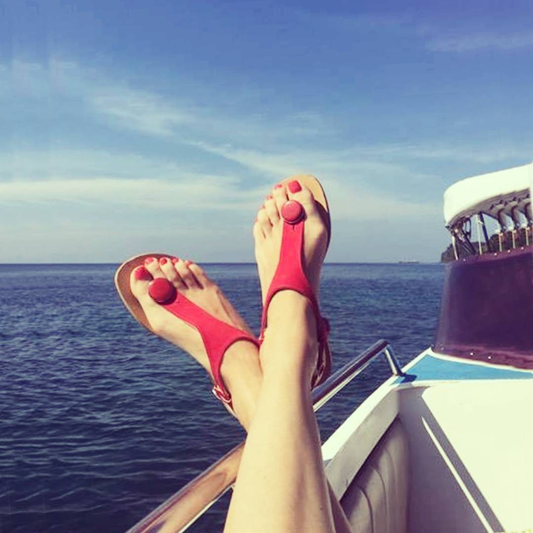 A life without Love is like a year without Summer. #flatshoes #dooqsandals #dooq #summervibes #modular #sandals