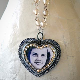 Create a personal necklace in time for Mother's Day!