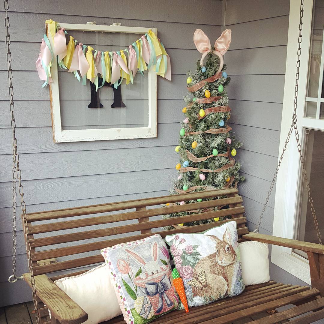 35 Simple Easter Porch Decor Ideas That You'll Love