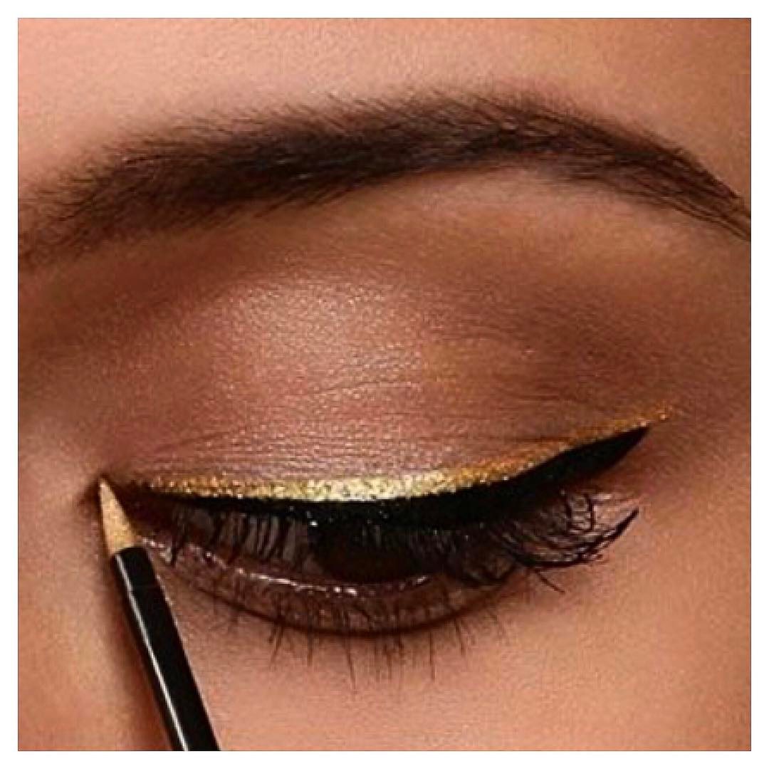 Eye Makeup Ideas #makeup #goldeyeliner