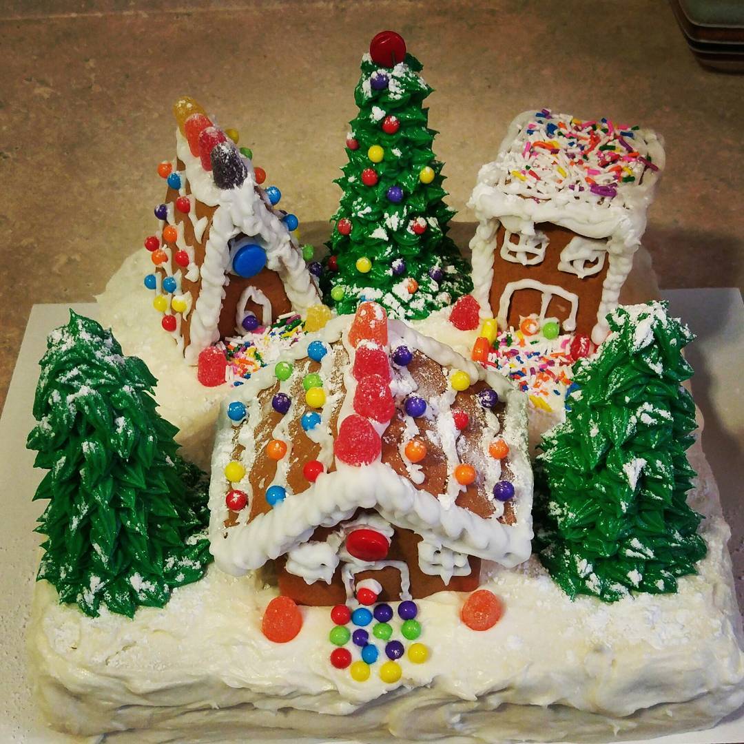 #cakedecorating #cake #cakes #house #houses #christmas #christmascakes #xmas #cream