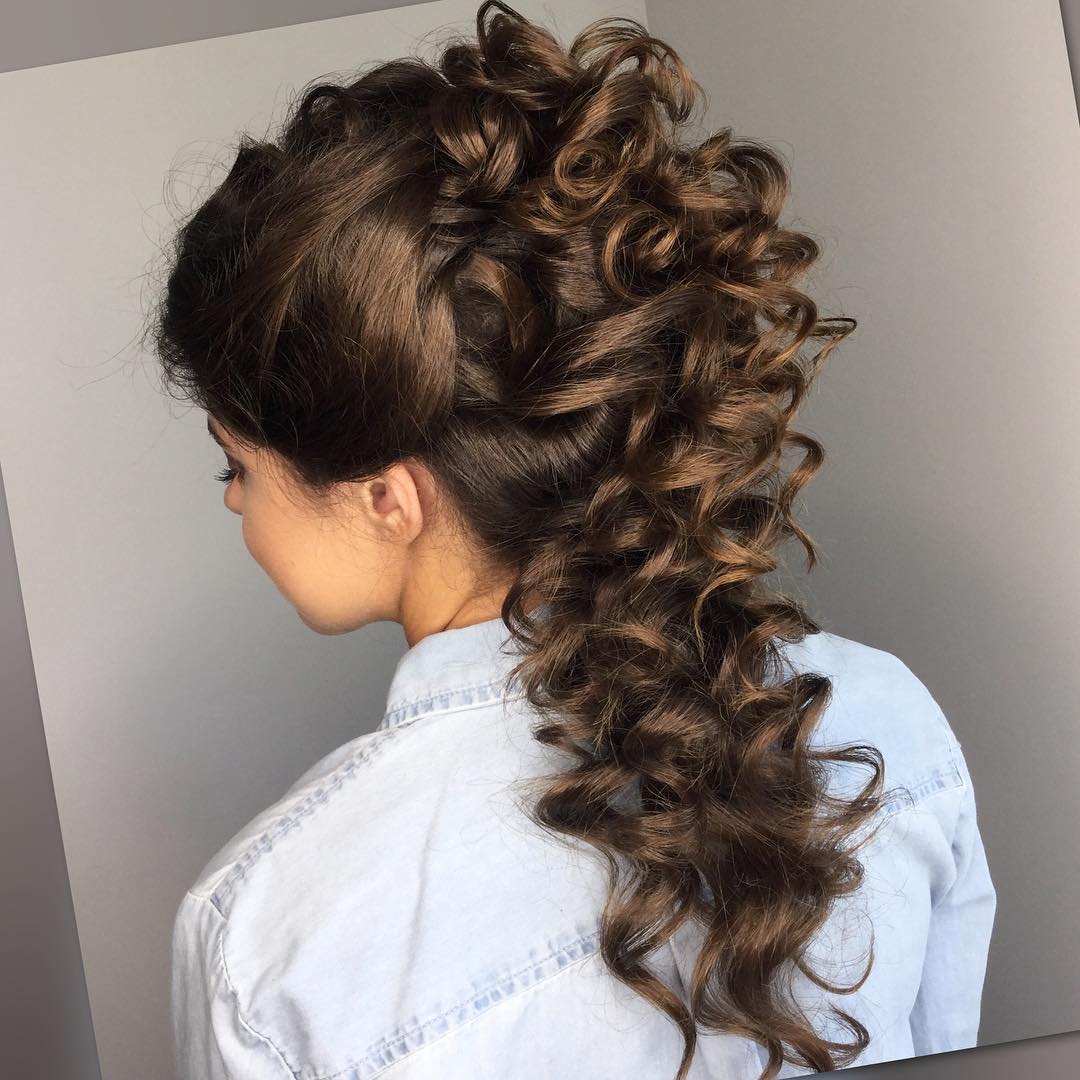40 Outdo All Your Classmates With These Amazing Prom HairStyles