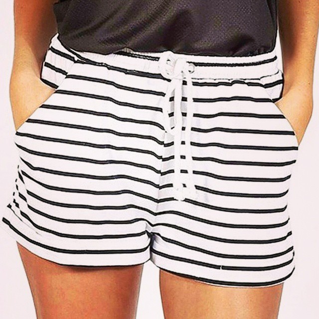 #stripes #summeroutfit #stripedoutfit