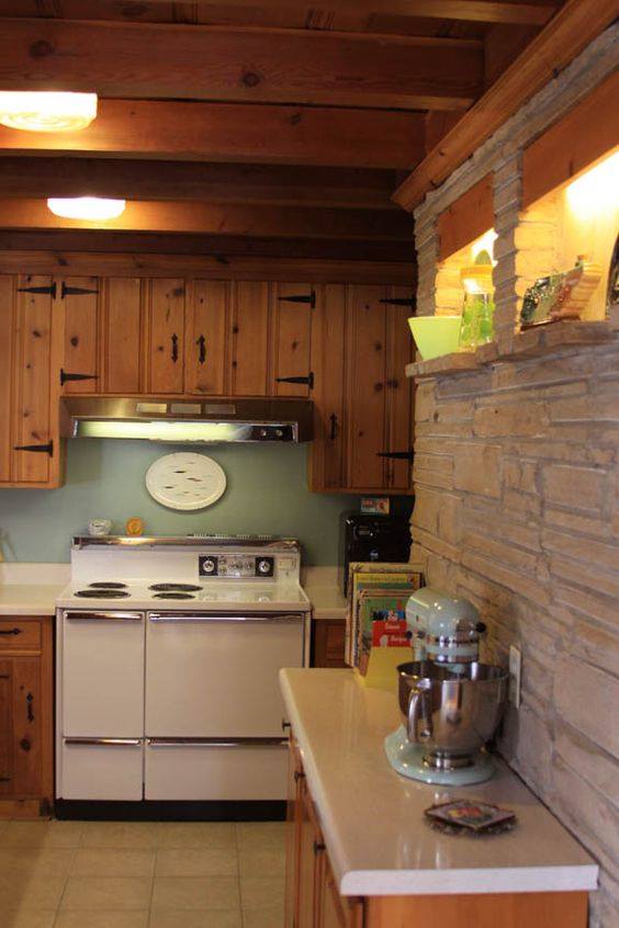 Authentic Vintage Kitchen Design