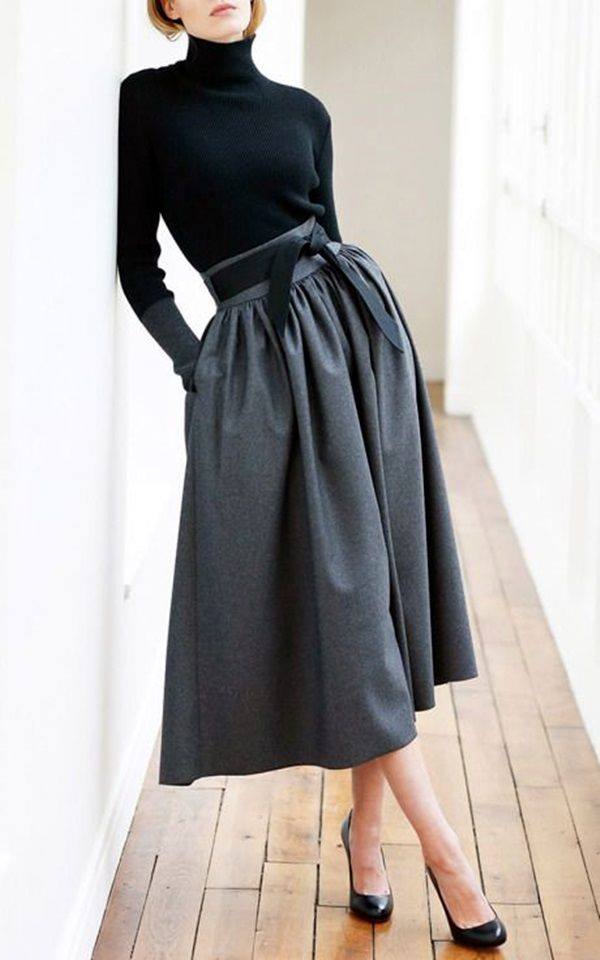 Grey & Black Outfit With Flats