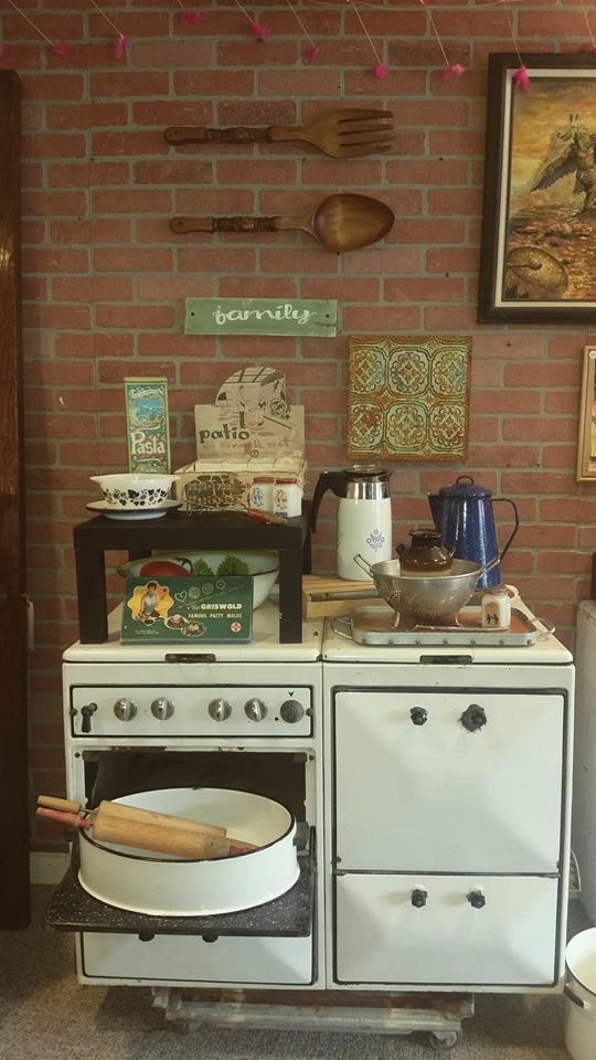 Little Vintage Kitchen