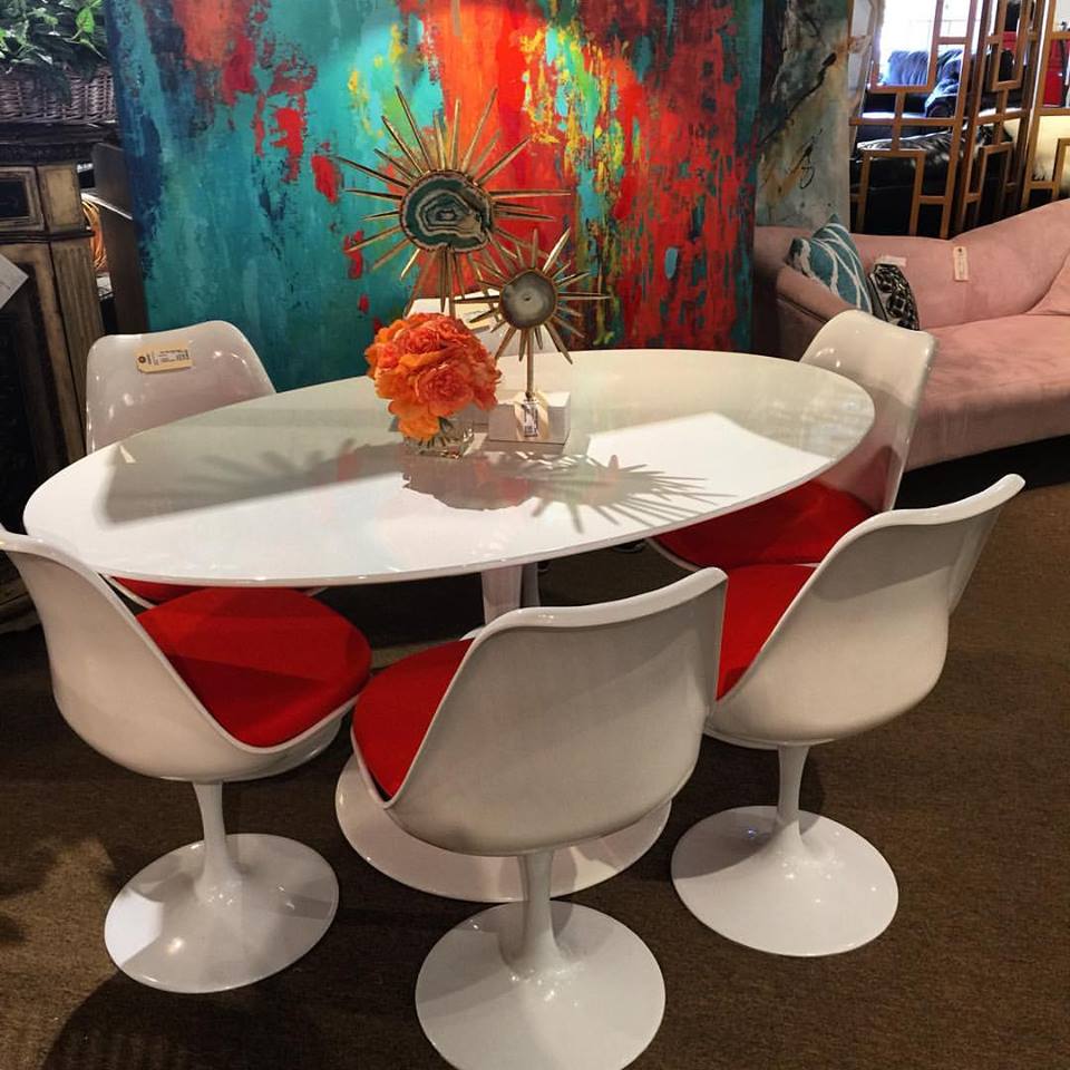 White With Oval Dining Table With Tangerine Swivel Chairs