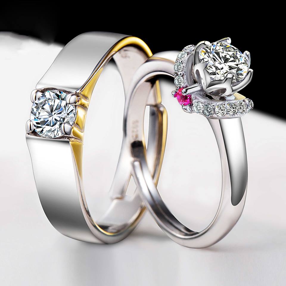 Beautiful, Sleek And Elegant Silver Plated White Gold Rings