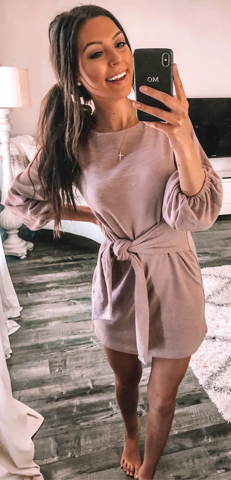 Brown long-sleeved dress.
