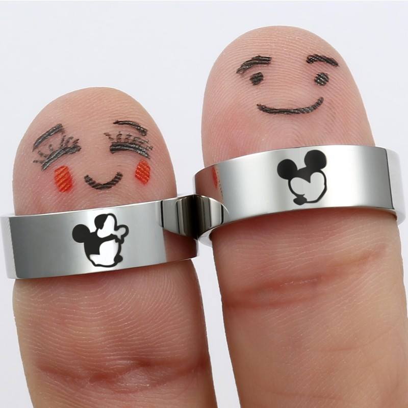 Kissing Mickey And Minnie Couple Rings
