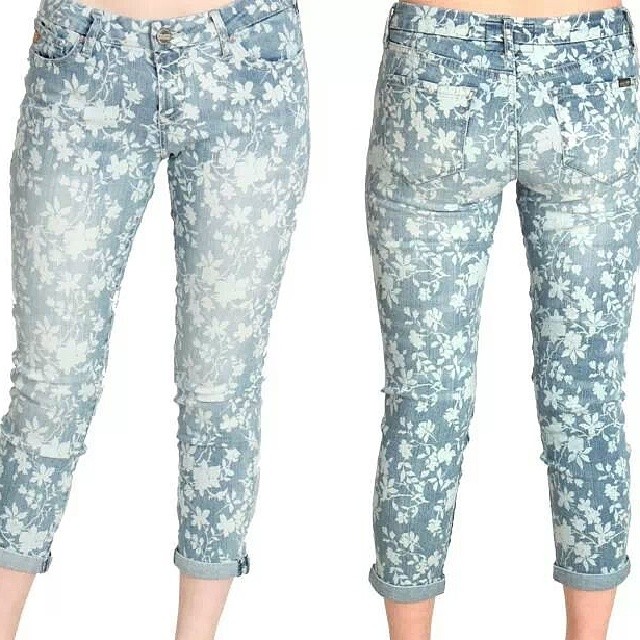 Printed Faided Floral Denim Jeans For Spring