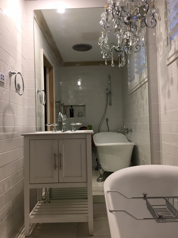 Small Bathroom Felt Big With Impact Of Big Mirror