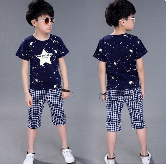 Star T-Shirt & Plaid Shorts