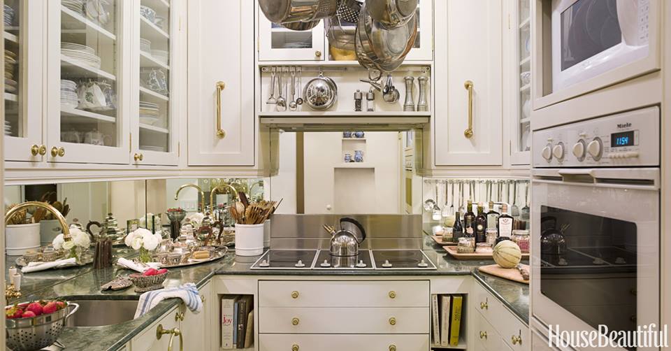 Adorable Tiny Kitchen With Big Storage