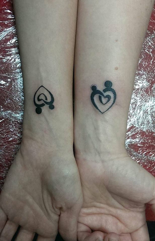 51 Adorable Mother-Daughter Tattoos to Let Your Mother How Much You