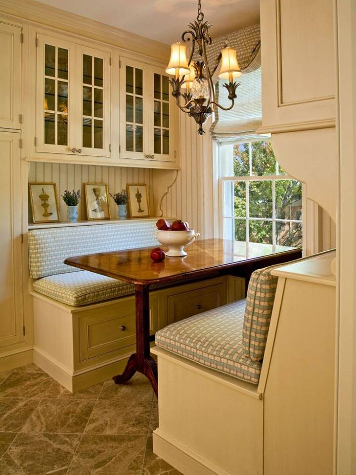 Cool Buit In Breakfast Nook Space