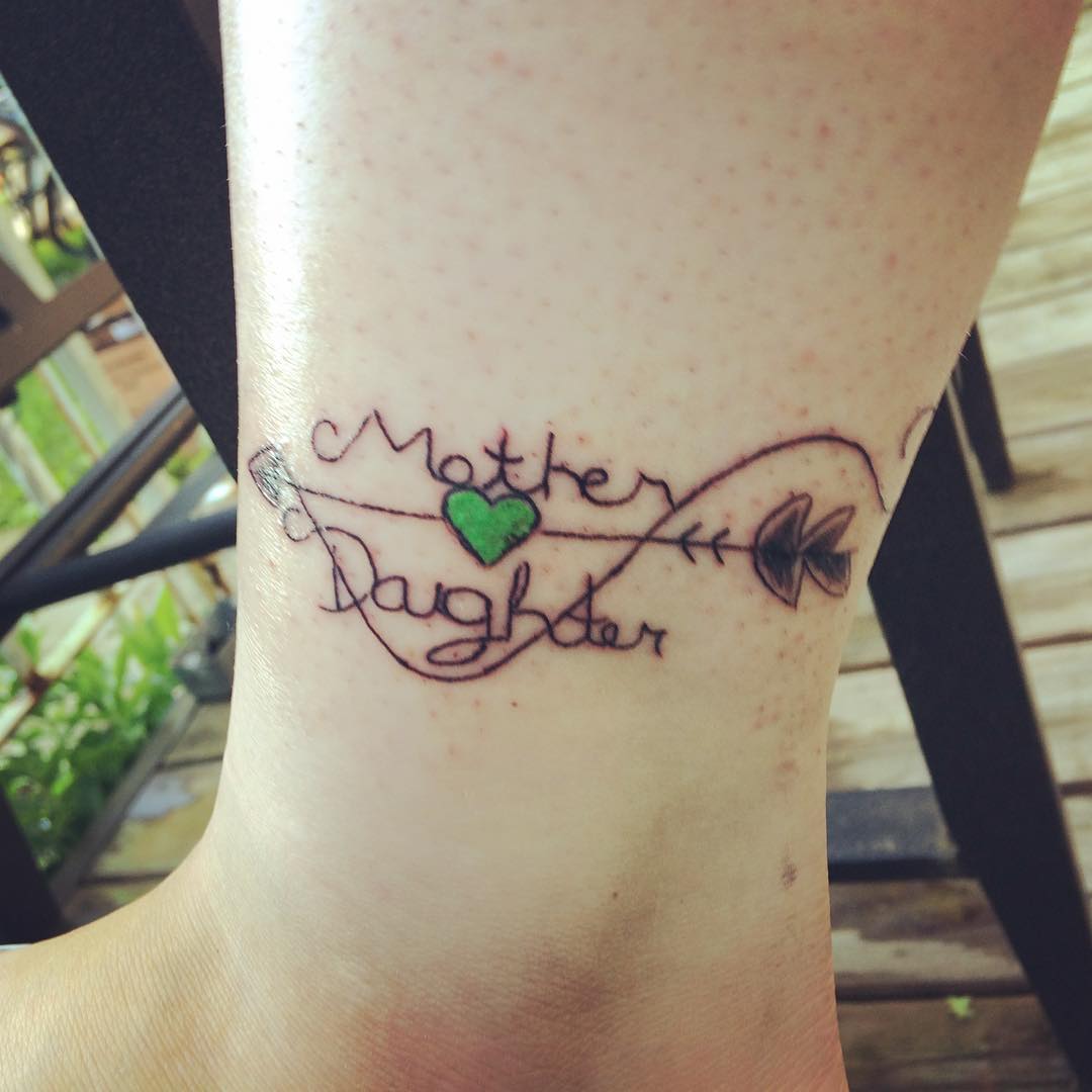Creative Mother Daughter Tattoo Idea