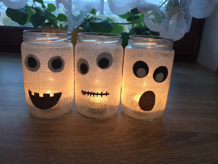 DIY Glowing Mummy Lantern Craft for Kids for Halloween.