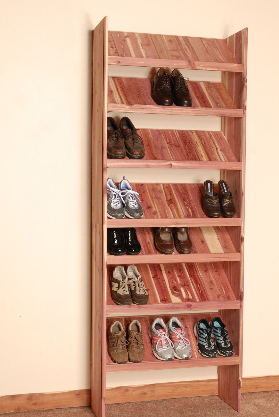 Deluxe Solid Shoe Cubby Closet Organizer.