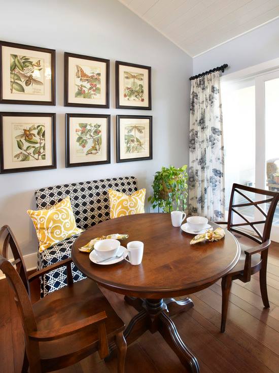 Eye Catching Breakfast Nook Idea With Wall Painting & Floral Print Curtain