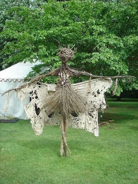 DIY Scarecrow