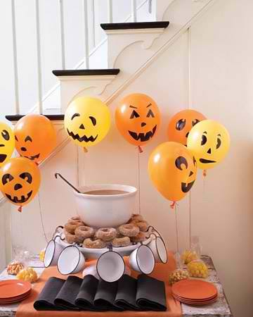 Halloween Decorating Ideas, Party Table.