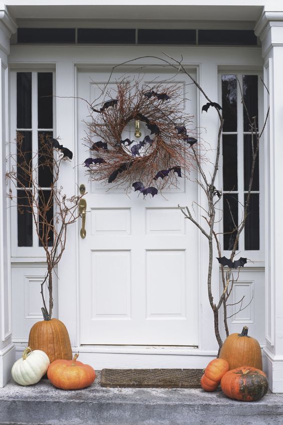 30 Mind-Blowing Halloween Door Decoration Ideas - Gravetics