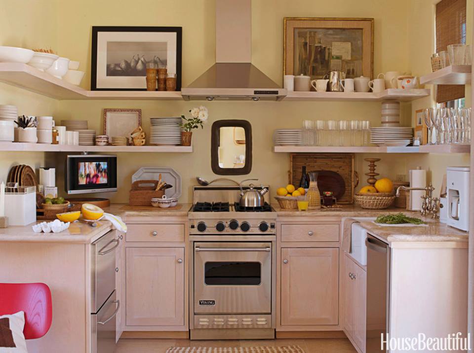 Impressive Tiny Kitchen With Nice Storage