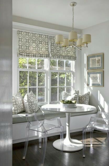 Incredibly Breakfast Nook Ideas With Transparent Chairs & Chandelier