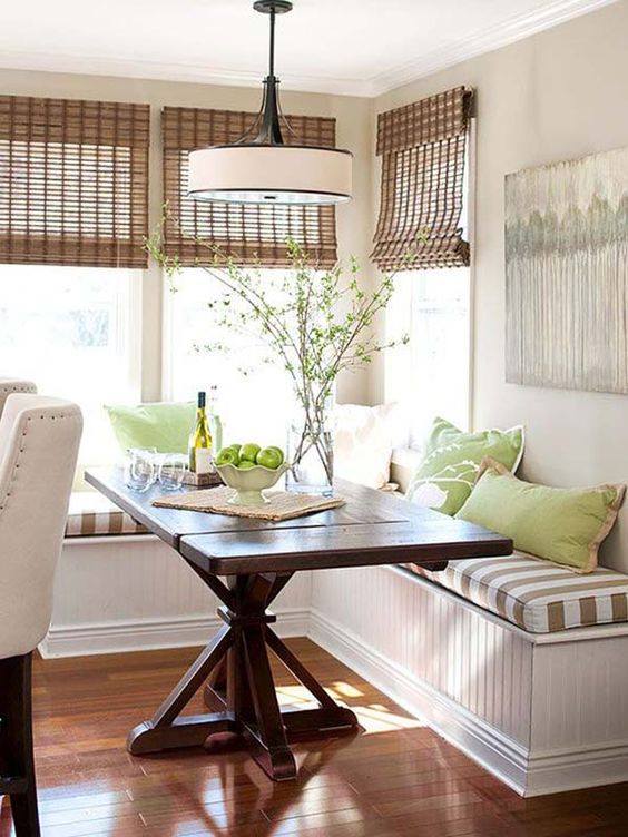 Lovely Breakfast Nook Ideas With Beige Sitting Place & Chandelier