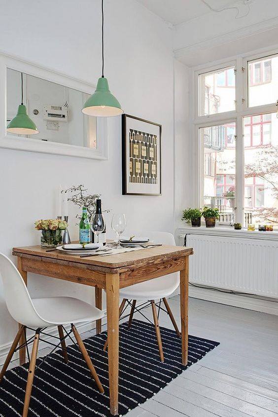 Sweet Breakfast Nook Place With Rustic Table & Indoor Plants