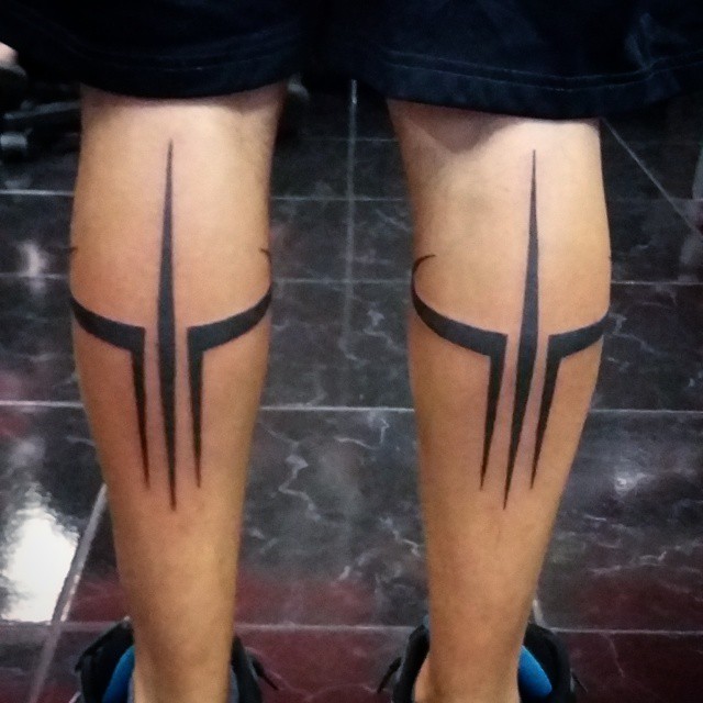 40 Perfectly Symmetrical Tattoo Designs You Must See Gravetics