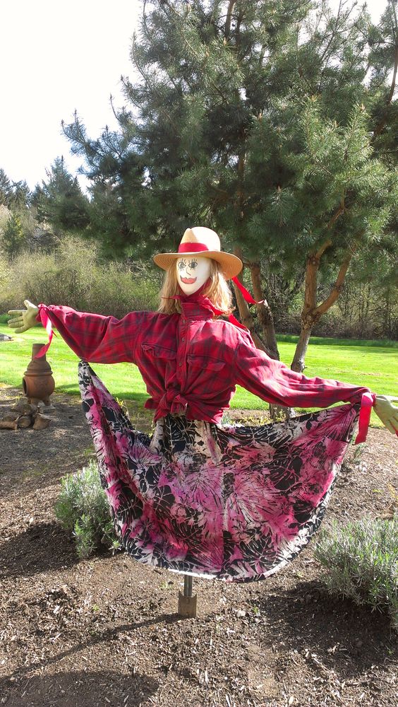 DIY Scarecrow