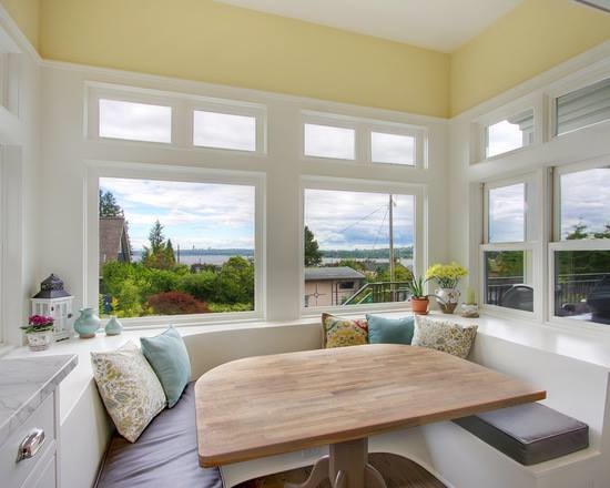 Unique Breakfast Nook Idea Near Sea