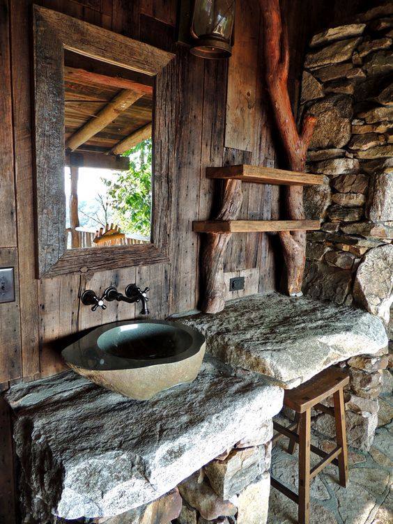 Unique Rustic Bathroom Designs