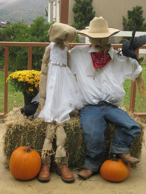 DIY Scarecrow