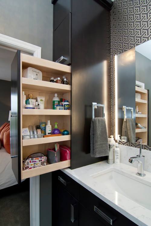 What a great idea to hide the clutter in your bathroom!