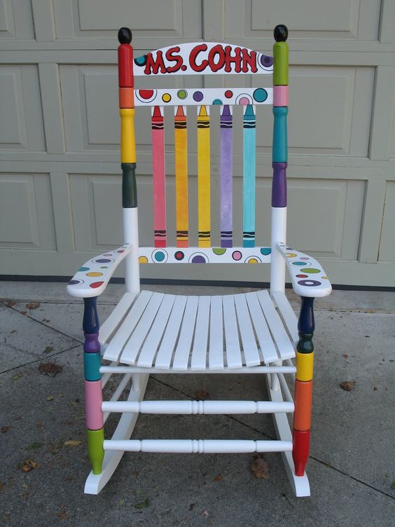 Adorable teaching chair!