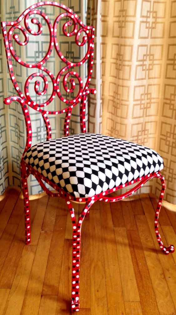 40 Vibrant DIY Painted Chair Design Ideas