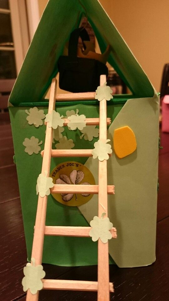 Diy leprechaun trap with tissue box and construction paper