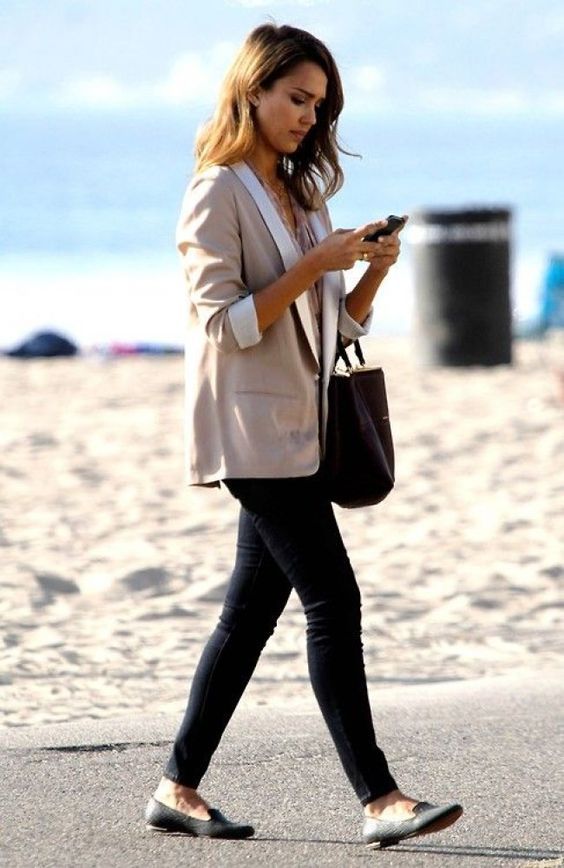Jessica alba casual work outfit