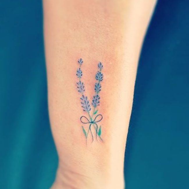 40 Cool Minimalist Tattoos for the Beginners Who Want To Be Inked